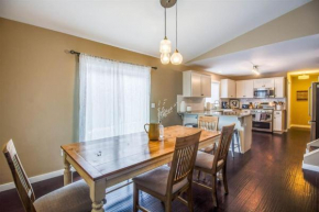 Juniper Getaway Dreamy Kitchen Pet Friendly
